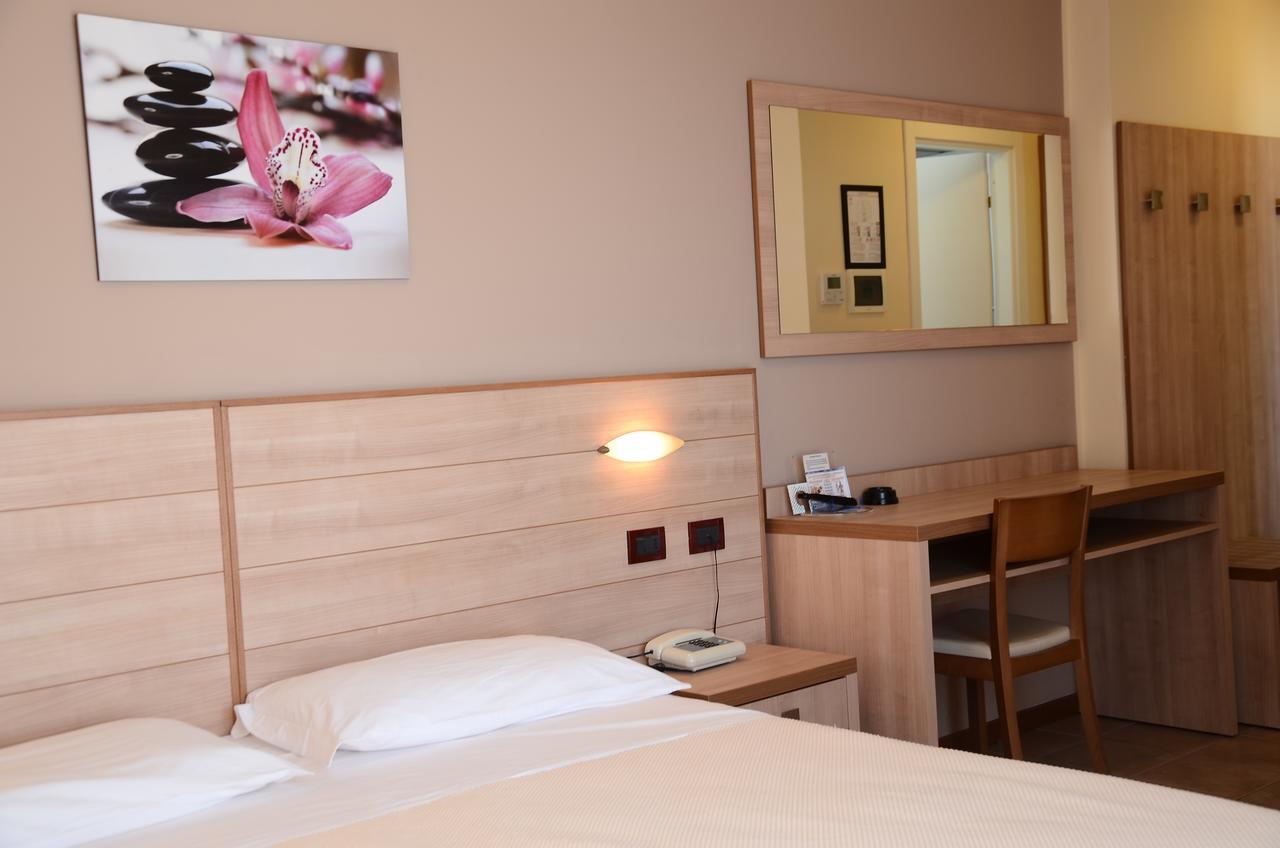 Hotel Mirage Milano Marittima Zewnętrze zdjęcie